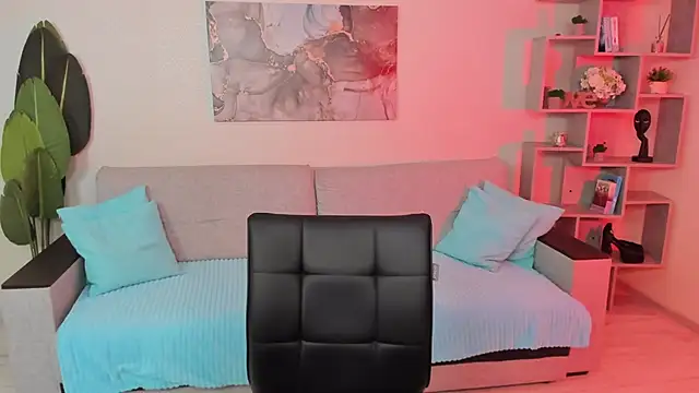 GabriellaMays online show from 12/01/25, 05:08