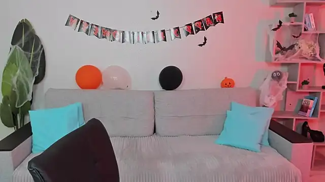 GabriellaMays online show from 10/30/25, 05:17