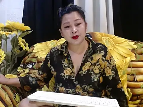 UrSweetClassyPinay online show from 12/22/25, 10:48