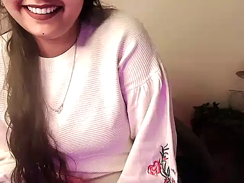 Snapshot of megancatluna chatting on 12/01/25, 05:52 megancatluna online show from 12/01/25, 05:52