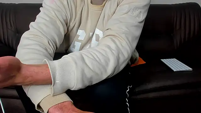sexyhotmusclesforyou1 online show from 03/23/25, 03:32