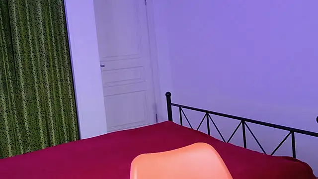 RaileReed online show from 11/20/25, 01:45