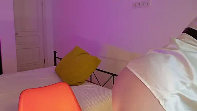 RaileReed online show from 01/19/26, 01:48