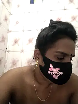 Snapshot of Mitila-3232 chatting on 10/03/25, 02:37 Mitila-3232 online show from 10/03/25, 02:37