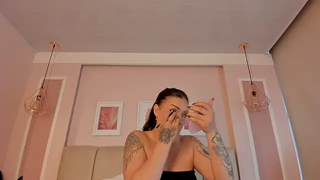 Annie rhoades online show from 04/30/26, 01:29