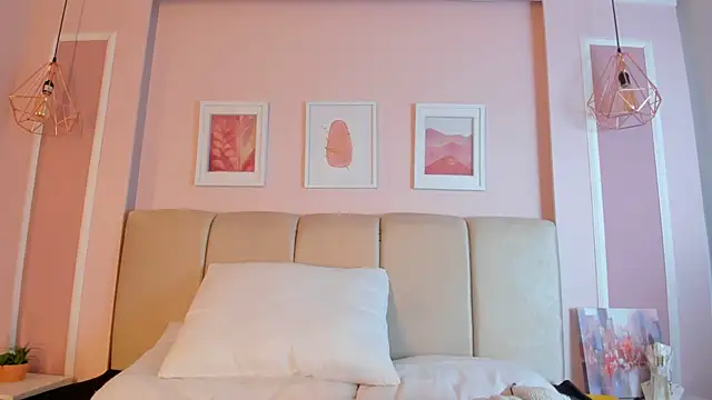 Annie rhoades online show from 12/21/25, 01:57