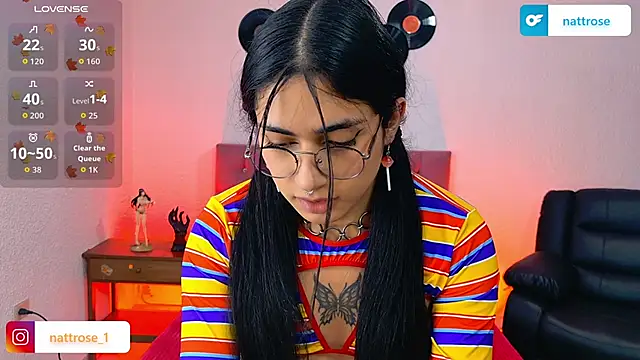 Snapshot of NATTROSE_TAY chatting on 09/18/25, 11:13 NATTROSE TAY online show from 09/18/25, 11:13