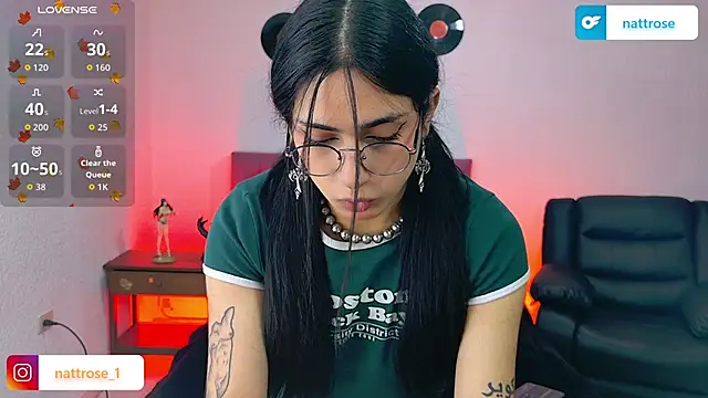 Snapshot of NATTROSE_TAY chatting on 09/10/25, 11:42 NATTROSE TAY online show from 09/10/25, 11:42