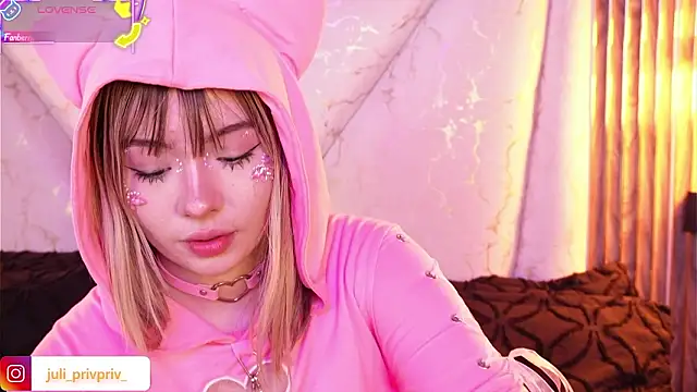 Julieta priv online show from 03/25/26, 03:22