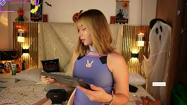 Julieta priv online show from 10/28/25, 02:16