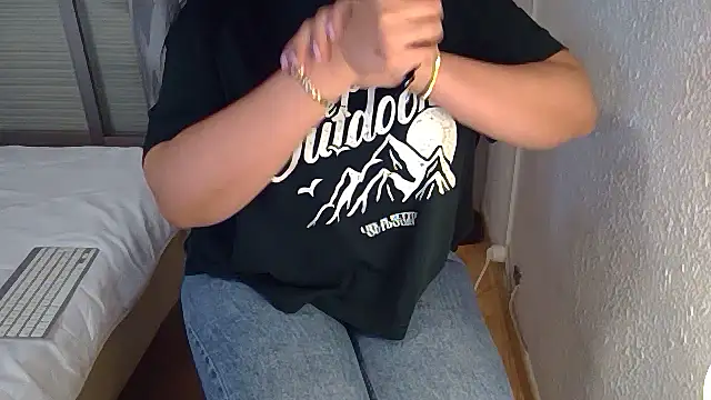 Halima misshotpussy13 online show from 03/03/26, 02:29