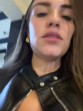 Snapshot of EMILY-07_ chatting on 02/18/25, 08:03 EMILY-07 online show from 02/18/25, 08:03