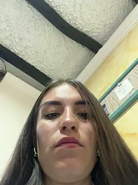 Snapshot of EMILY-07_ chatting on 02/21/25, 05:20 EMILY-07 online show from 02/21/25, 05:20