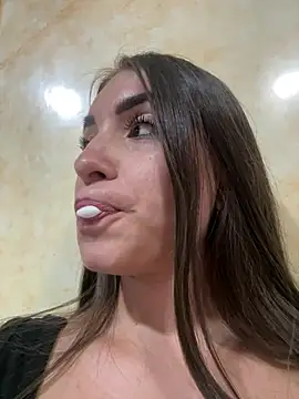 Snapshot of EMILY-07_ chatting on 03/11/25, 02:51 EMILY-07 online show from 03/11/25, 02:51