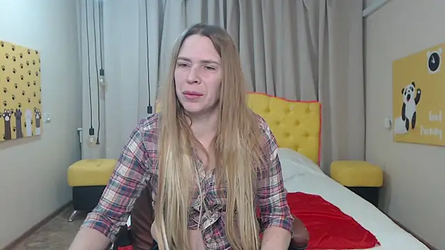 TessaDaybreak online show from 02/16/26, 07:40