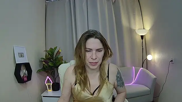 TessaDaybreak online show from 03/11/26, 09:03