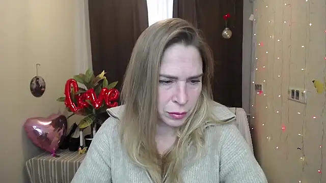 Snapshot of TessaDaybreak chatting on 02/15/25, 12:54 TessaDaybreak online show from 02/15/25, 12:54