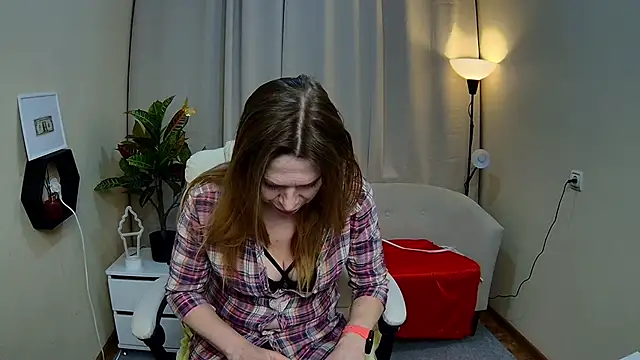 TessaDaybreak online show from 02/21/26, 07:43