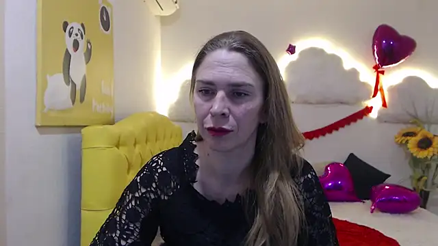 Snapshot of TessaDaybreak chatting on 03/03/25, 01:34 TessaDaybreak online show from 03/03/25, 01:34