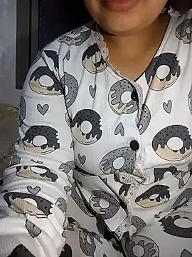 Snapshot of Dalou3a-69 chatting on 10/23/25, 11:47 Dalou3a-69 online show from 10/23/25, 11:47