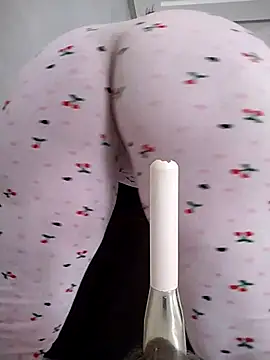 Snapshot of Dalou3a-69 chatting on 09/09/25, 10:57 Dalou3a-69 online show from 09/09/25, 10:57