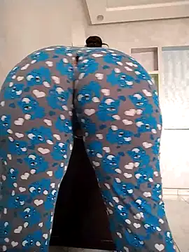 Snapshot of Dalou3a-69 chatting on 11/03/25, 09:35 Dalou3a-69 online show from 11/03/25, 09:35