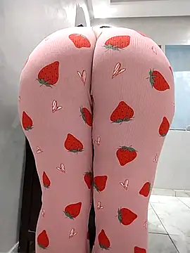 Snapshot of Dalou3a-69 chatting on 10/08/25, 07:21 Dalou3a-69 online show from 10/08/25, 07:21