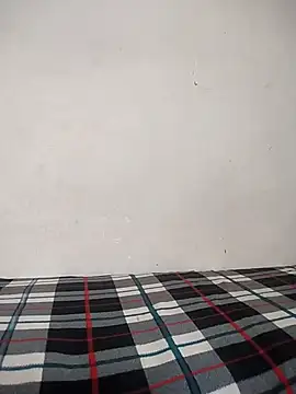 Snapshot of Dalou3a-69 chatting on 03/18/25, 02:17 Dalou3a-69 online show from 03/18/25, 02:17