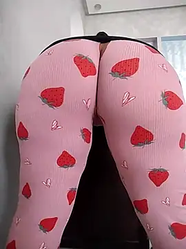 Snapshot of Dalou3a-69 chatting on 10/28/25, 10:03 Dalou3a-69 online show from 10/28/25, 10:03