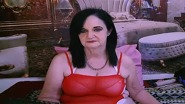 Snapshot of LuciousGrace chatting on 06/30/26, 05:29 LuciousGrace online show from 06/30/26, 05:29
