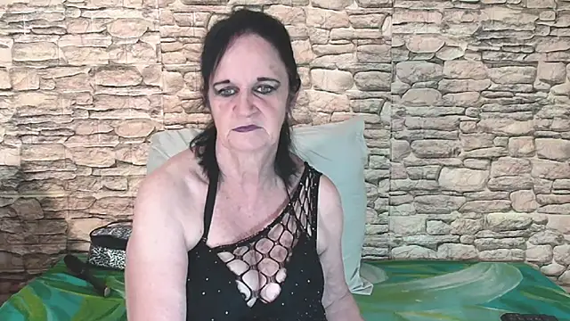 LuciousGrace online show from 10/31/25, 05:48