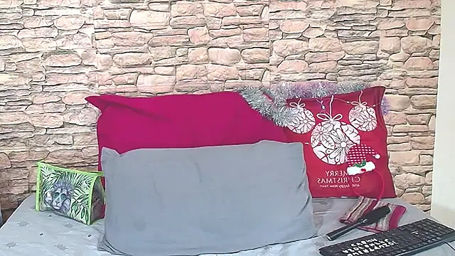 LuciousGrace online show from 12/14/25, 07:19