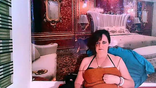 Snapshot of LuciousGrace chatting on 03/15/25, 05:26 LuciousGrace online show from 03/15/25, 05:26