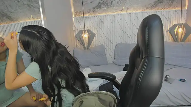 lucelly 15 online show from 11/26/25, 11:32