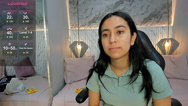 lucelly 15 online show from 12/14/25, 11:27