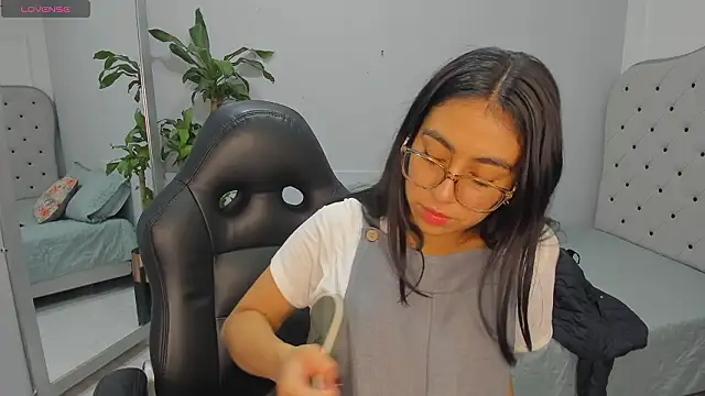 lucelly 15 online show from 03/15/26, 11:39