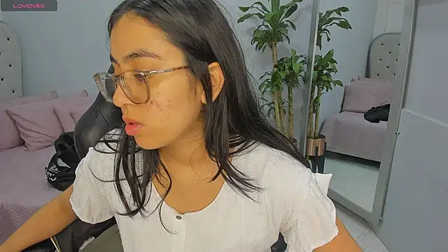 lucelly 15 online show from 02/26/26, 11:43