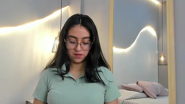 lucelly 15 online show from 01/17/26, 11:47