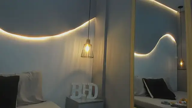 lucelly 15 online show from 10/31/25, 11:51