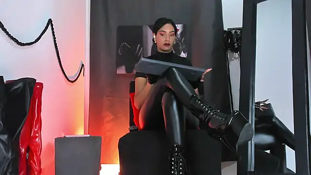 Aleshkastone online show from 10/31/25, 01:02