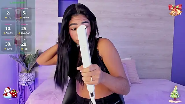 Snapshot of Lana_Starlett chatting on 12/04/25, 03:27 Lana Starlett online show from 12/04/25, 03:27