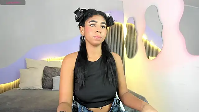 Snapshot of Lana_Starlett chatting on 10/08/25, 04:03 Lana Starlett online show from 10/08/25, 04:03