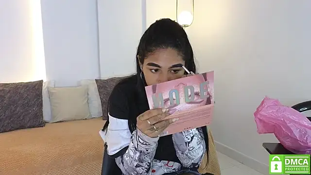 Snapshot of Lana_Starlett chatting on 10/17/25, 03:54 Lana Starlett online show from 10/17/25, 03:54