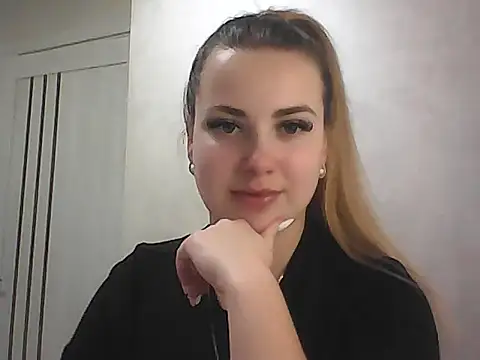 Snapshot of GoddessTenderness chatting on 02/11/26, 04:18 GoddessTenderness online show from 02/11/26, 04:18