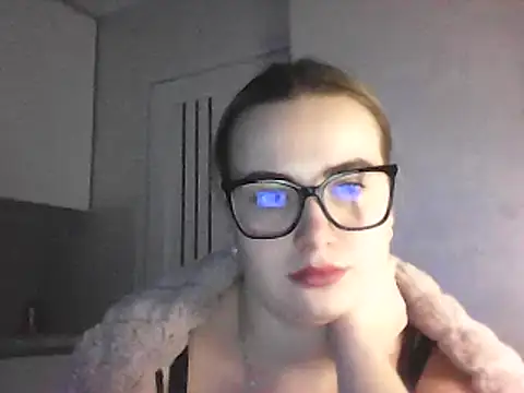 Snapshot of GoddessTenderness chatting on 02/18/25, 06:37 GoddessTenderness online show from 02/18/25, 06:37