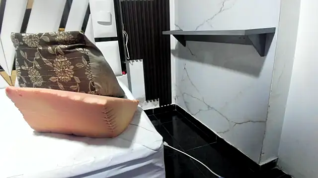 ebony valentina online show from 07/01/26, 02:56