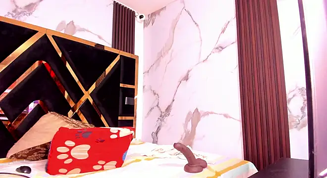 ebony valentina online show from 11/08/25, 01:42