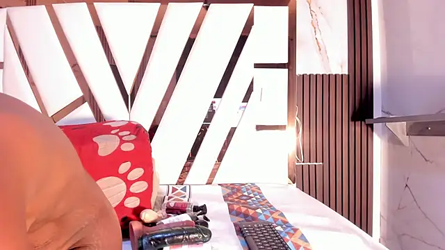 ebony valentina online show from 05/20/26, 01:46