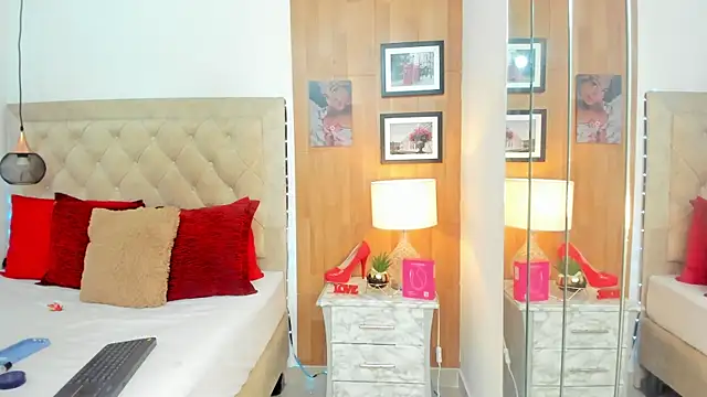 KimberlyBigBoobs online show from 11/05/25, 05:10