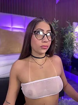 MelanieHillss online show from 07/22/26, 04:36